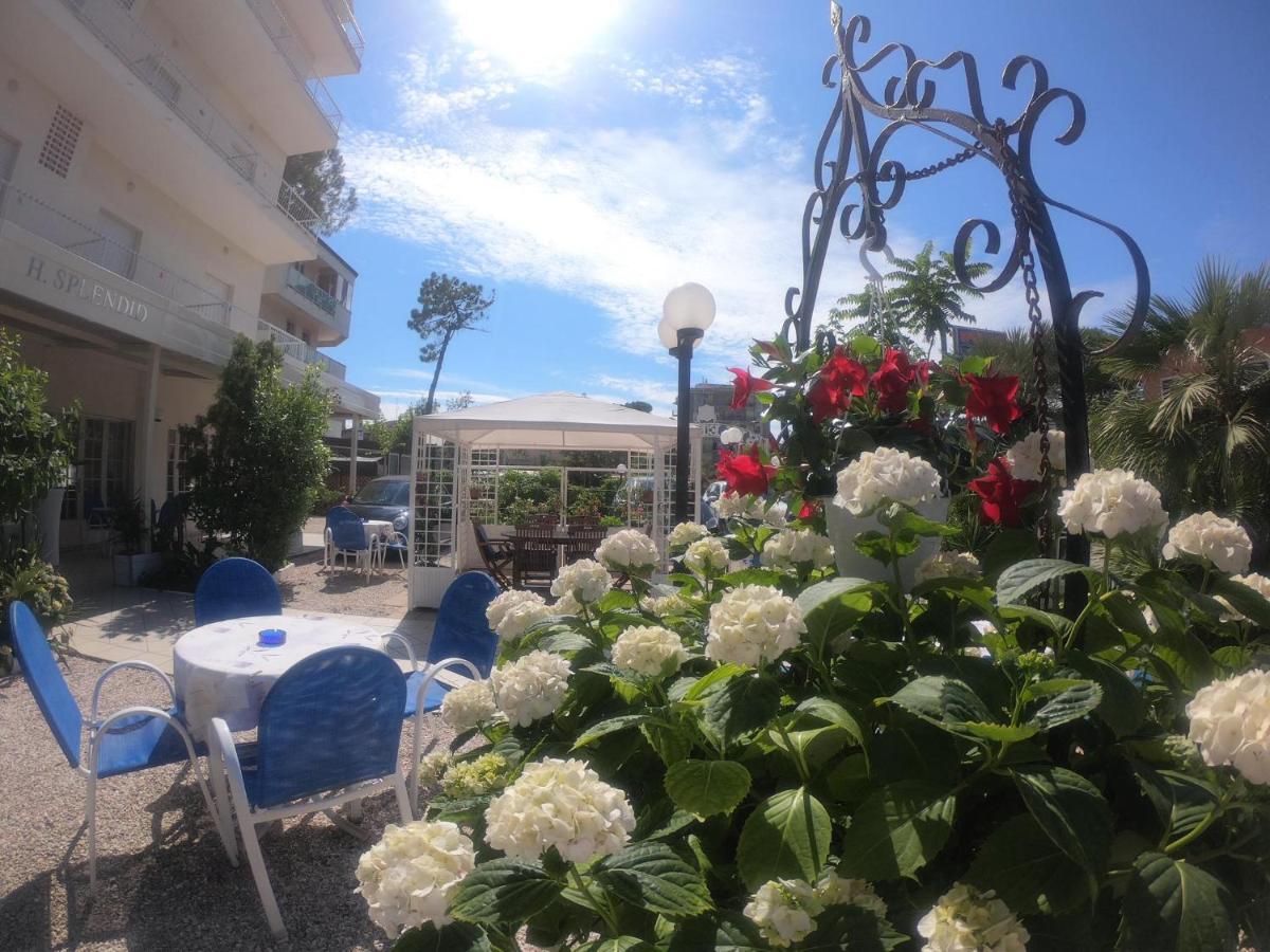 Splendid B&B Milano Marittima Zewnętrze zdjęcie