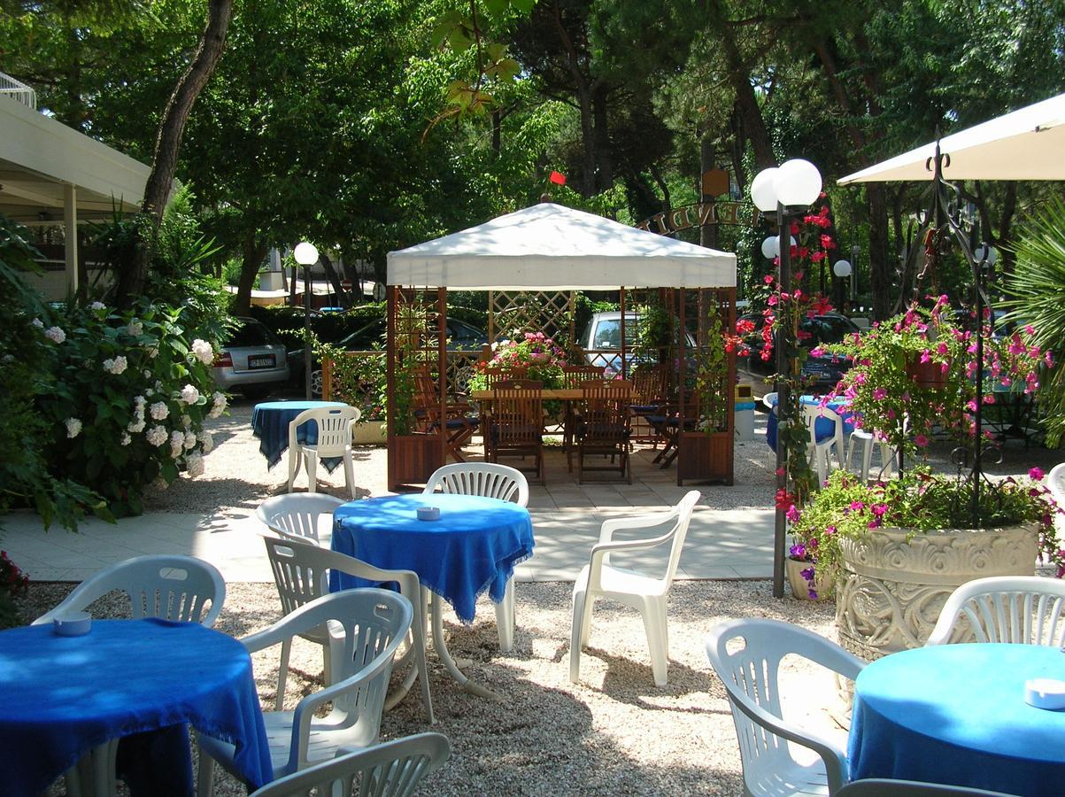 Splendid B&B Milano Marittima Zewnętrze zdjęcie
